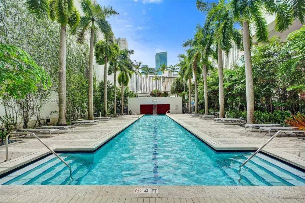 133 NE 2nd Ave #1013 Miami, FL 33132