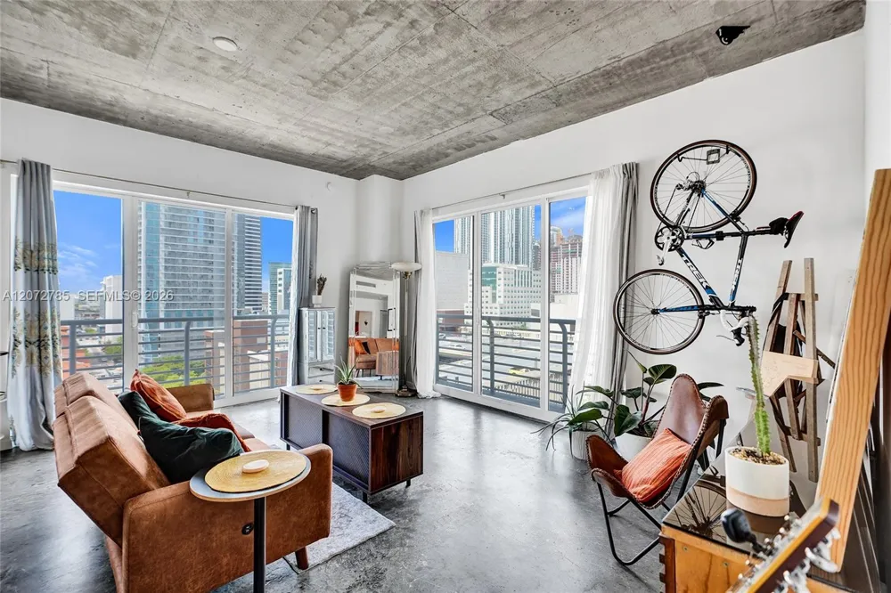 133 NE 2nd Ave #1013 Miami, FL 33132