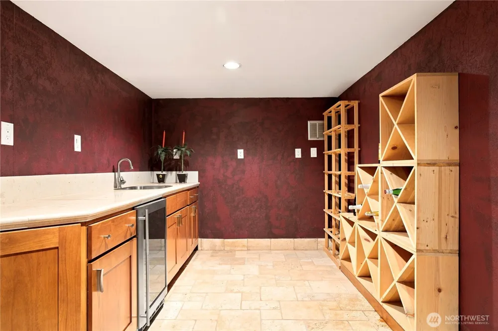 2853 134th Ave NE Bellevue, WA 98005