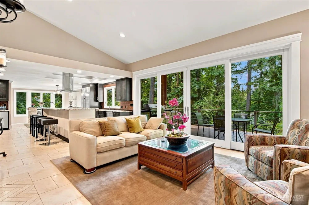 2853 134th Ave NE Bellevue, WA 98005