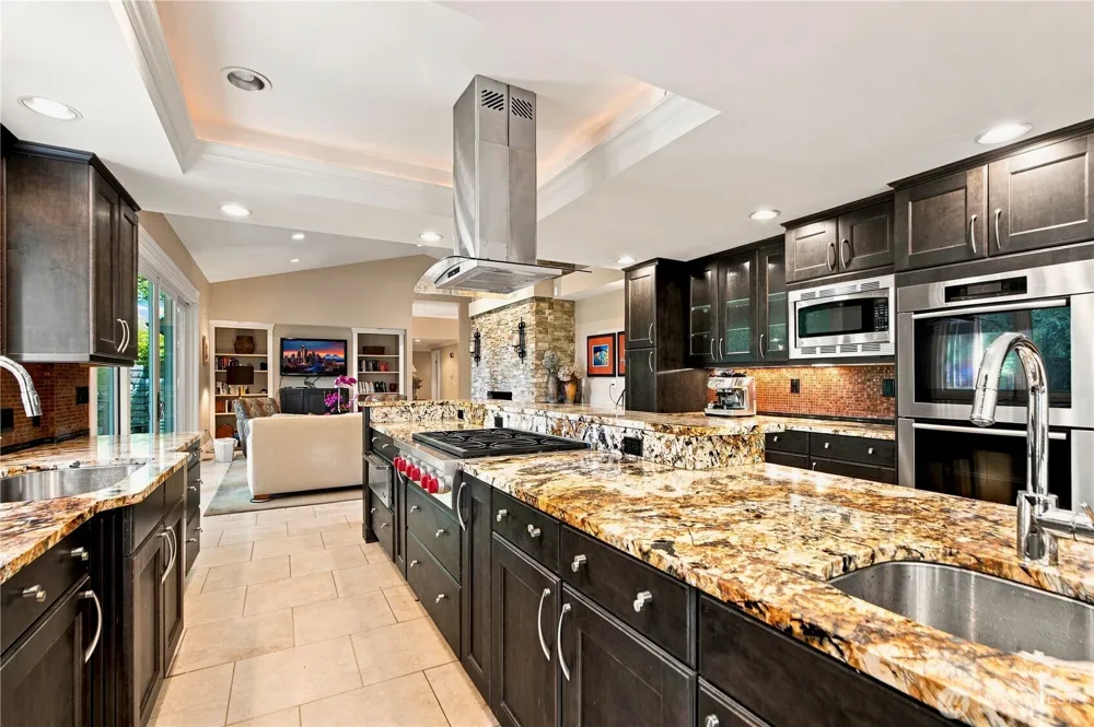 2853 134th Ave NE Bellevue, WA 98005