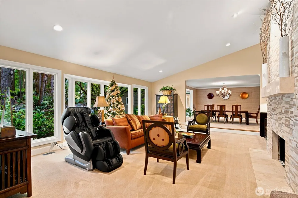 2853 134th Ave NE Bellevue, WA 98005