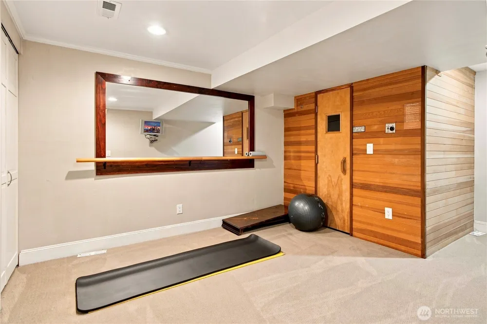 2853 134th Ave NE Bellevue, WA 98005