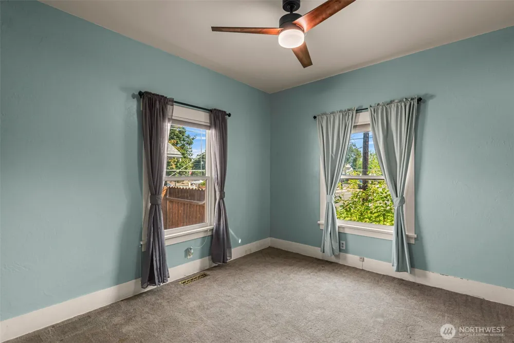 900 Okanogan Avenue Wenatchee, WA 98801