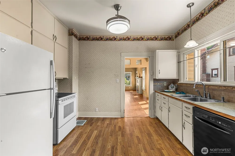 900 Okanogan Avenue Wenatchee, WA 98801
