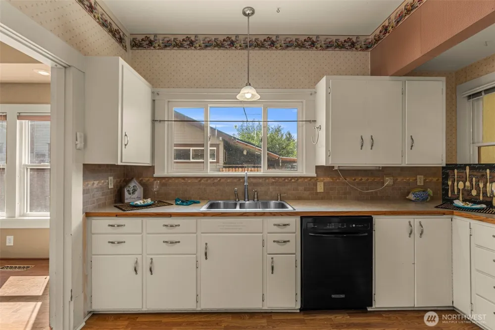 900 Okanogan Avenue Wenatchee, WA 98801