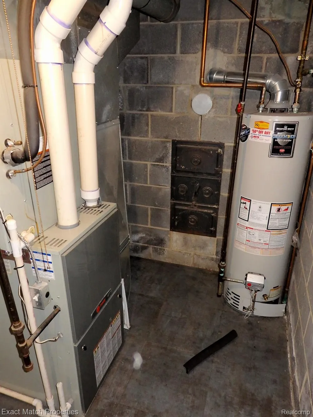 9438 W Shady Grove Court White Lake Charter Township, MI 48386