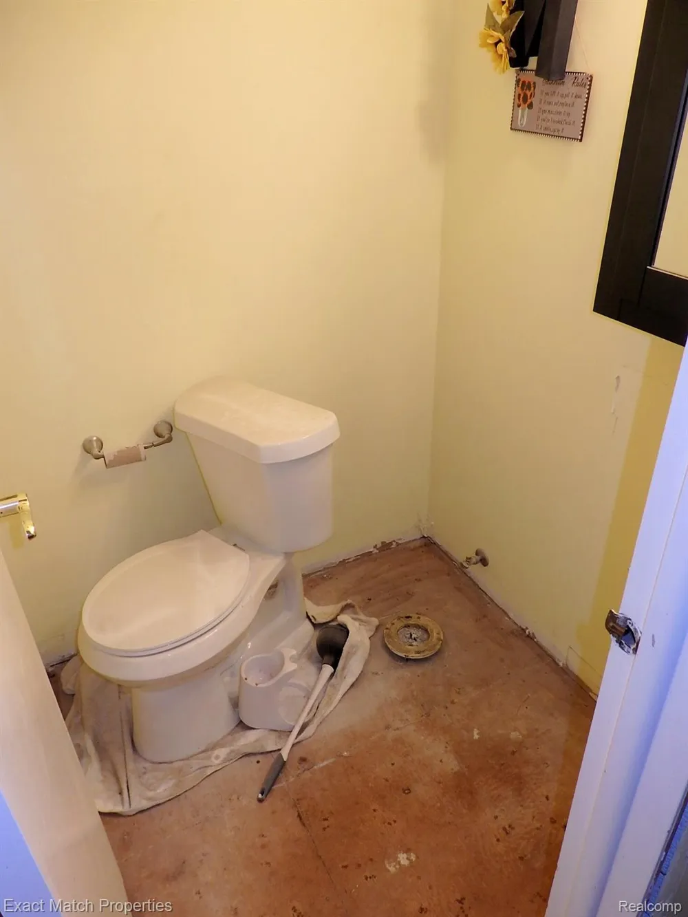 9438 W Shady Grove Court White Lake Charter Township, MI 48386