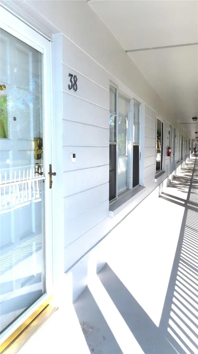 2100 WORLD PARKWAY BOULEVARD #38 Clearwater, FL 33763