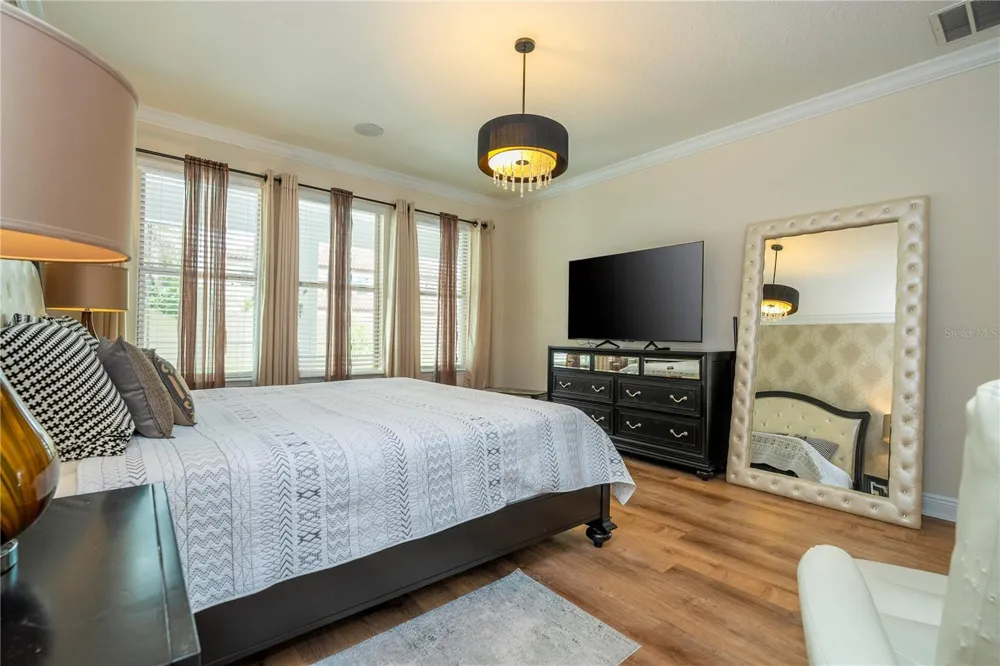 8457 MOREHOUSE DRIVE Orlando, FL 32836