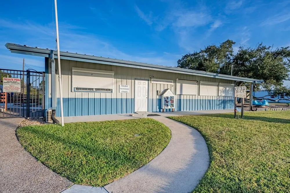 52 Northview Rockport, TX 78382