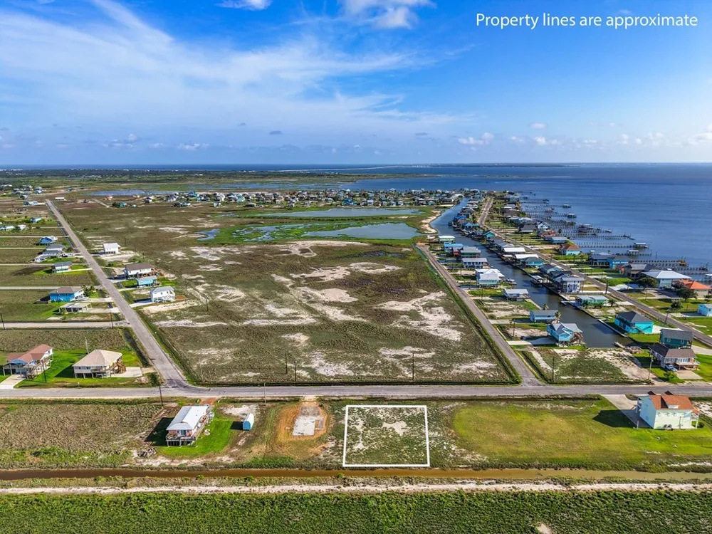 52 Northview Rockport, TX 78382