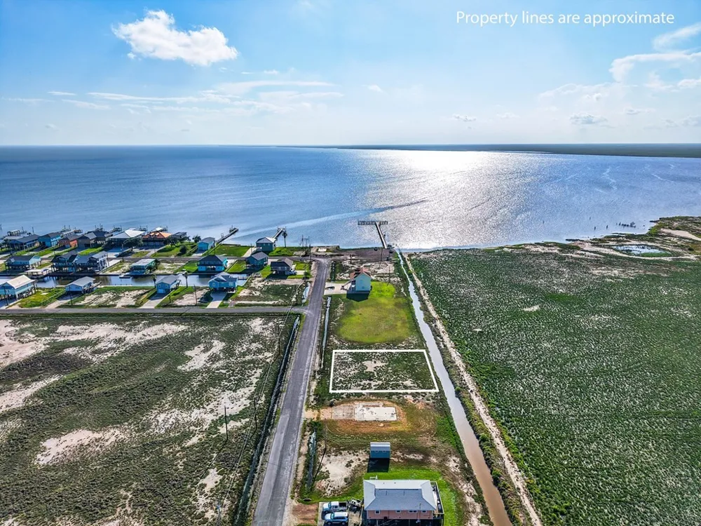 52 Northview Rockport, TX 78382