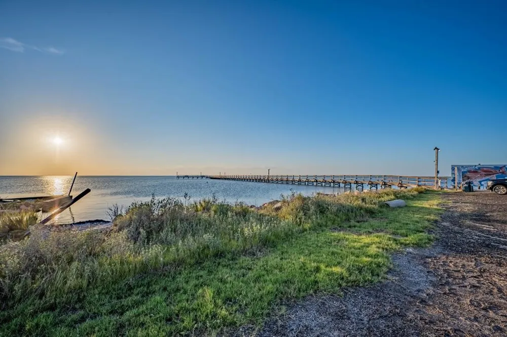 52 Northview Rockport, TX 78382