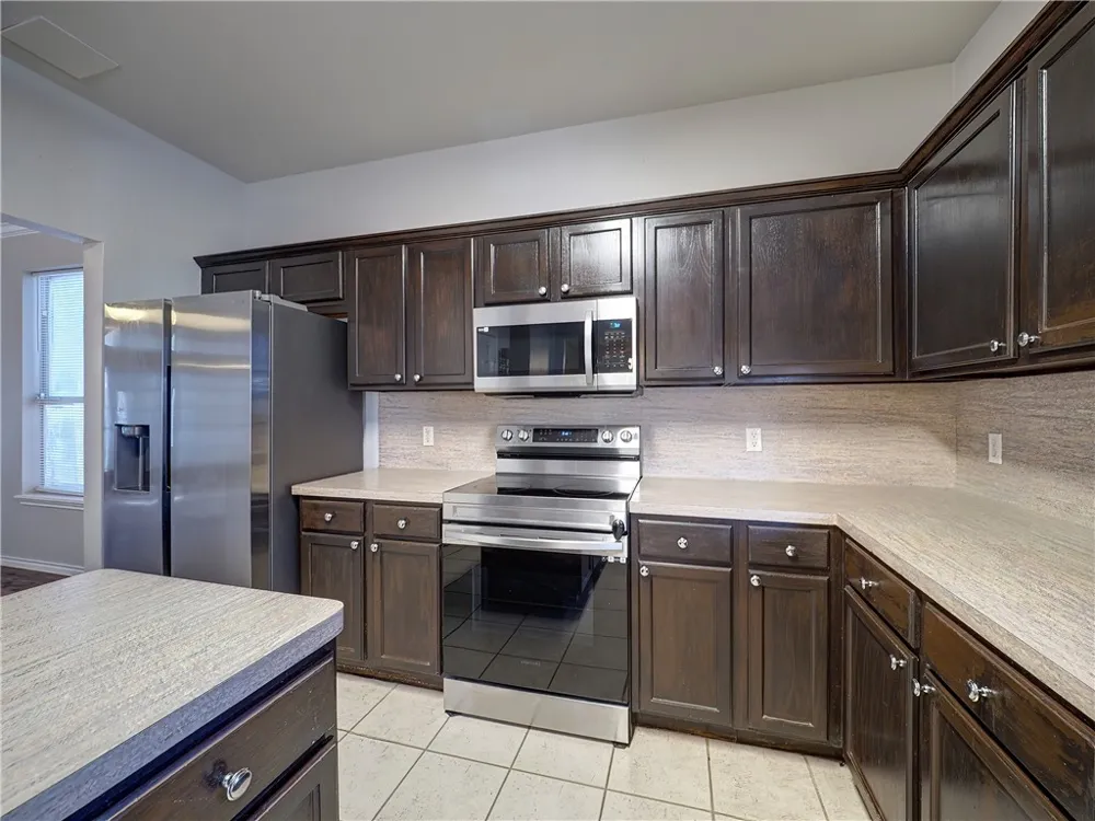 7401 Lake Livingston Corpus Christi, TX 78413