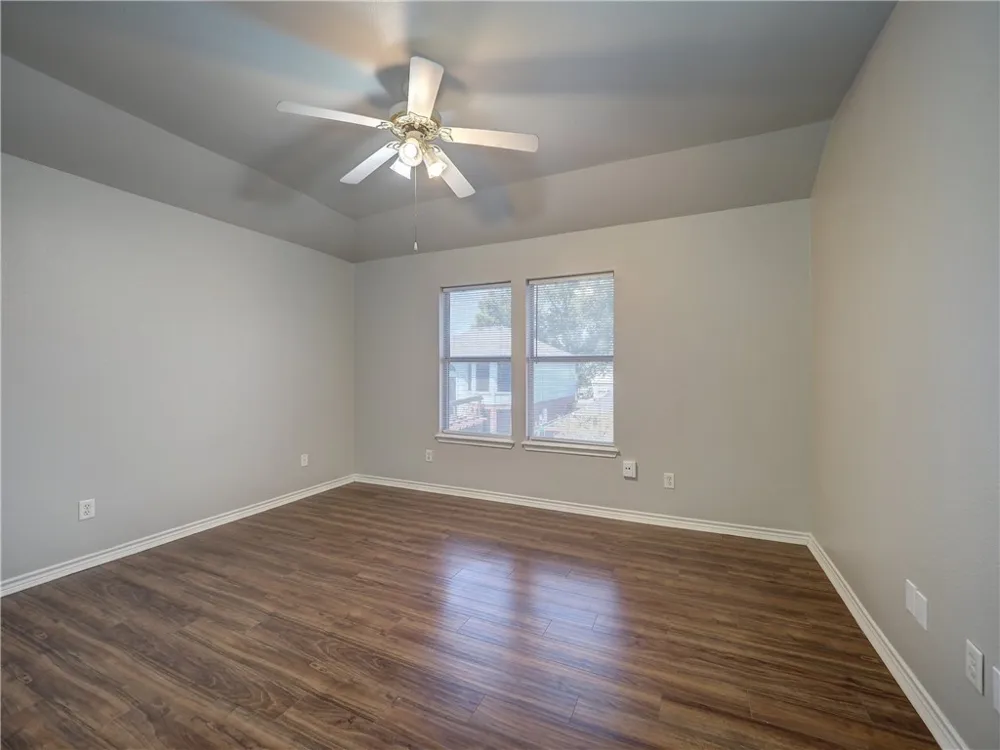 7401 Lake Livingston Corpus Christi, TX 78413