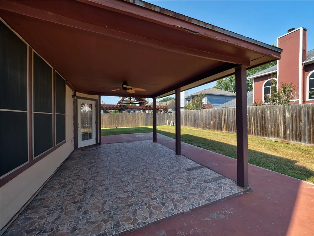 7401 Lake Livingston Corpus Christi, TX 78413