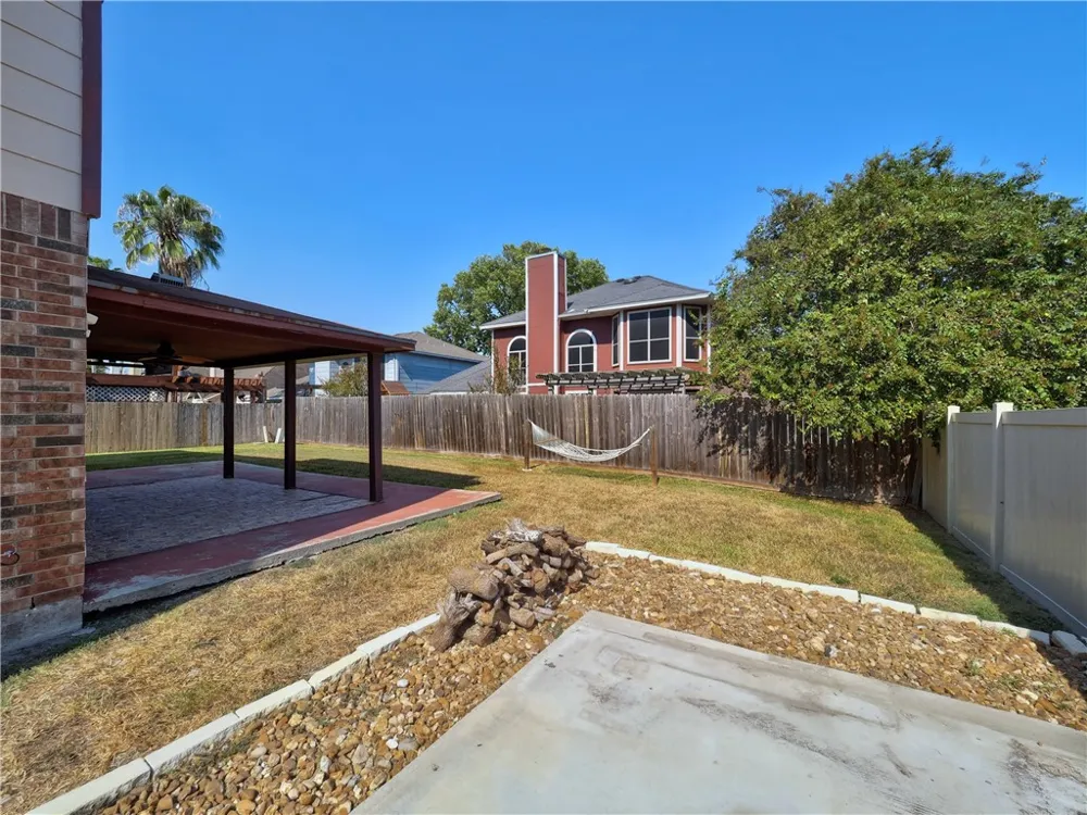 7401 Lake Livingston Corpus Christi, TX 78413