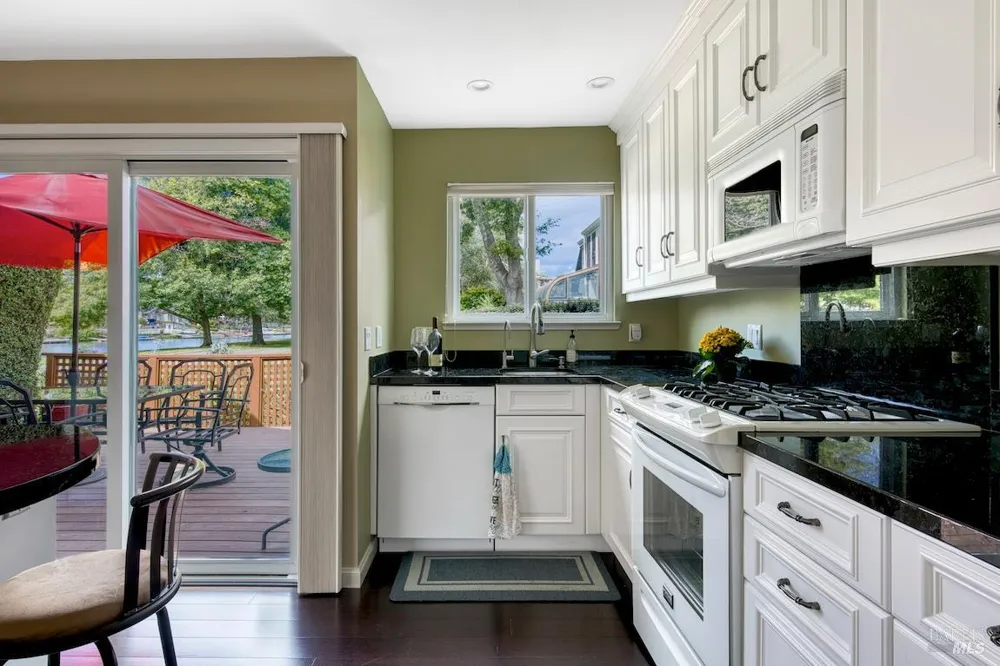 95 Caribe Isle Novato, CA 94949