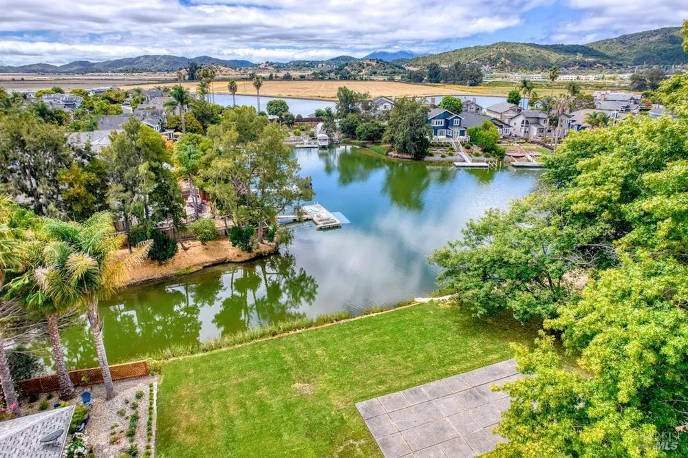 95 Caribe Isle Novato, CA 94949