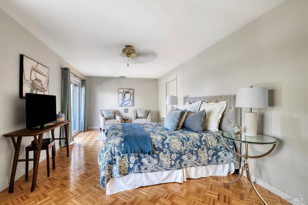 95 Caribe Isle Novato, CA 94949