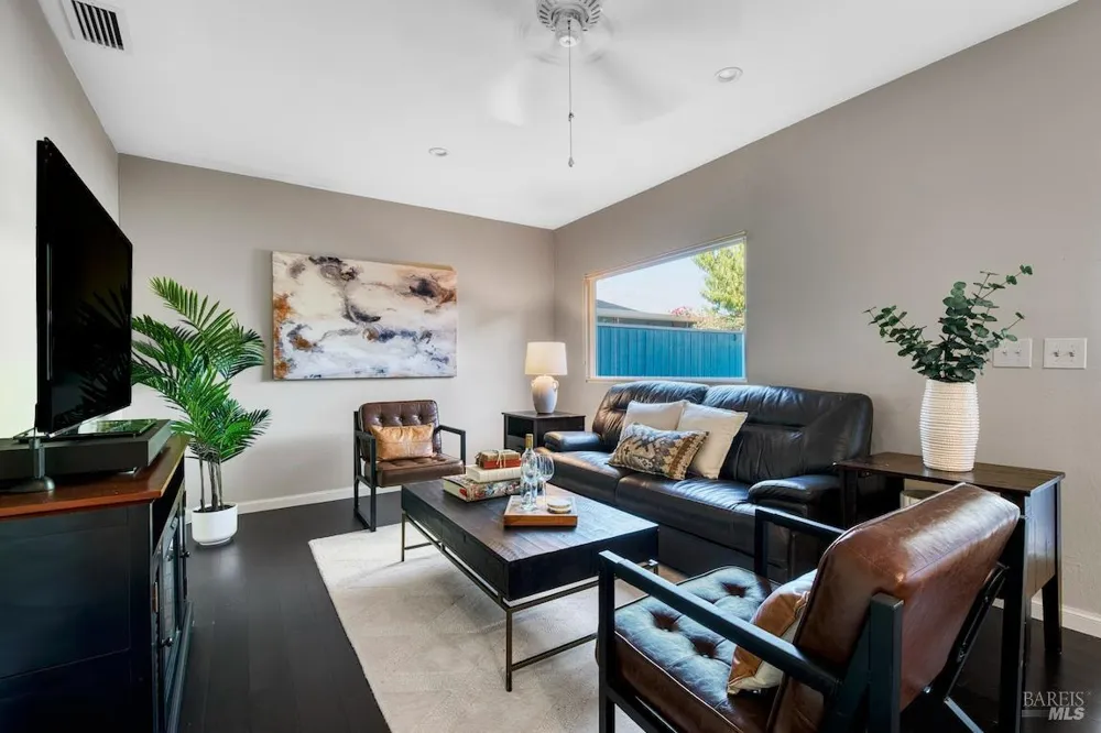 95 Caribe Isle Novato, CA 94949