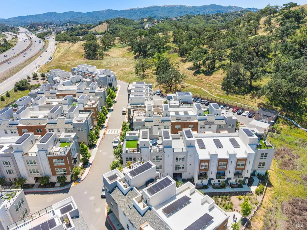 557 Valley Oaks Circle Novato, CA 94945