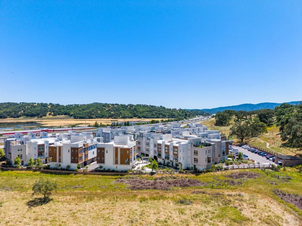 557 Valley Oaks Circle Novato, CA 94945