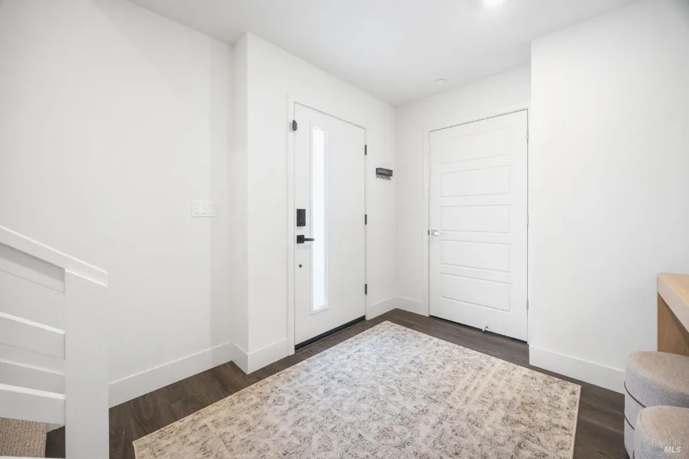 557 Valley Oaks Circle Novato, CA 94945