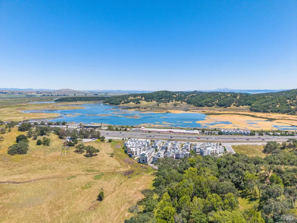 557 Valley Oaks Circle Novato, CA 94945