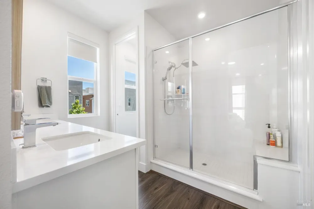 557 Valley Oaks Circle Novato, CA 94945