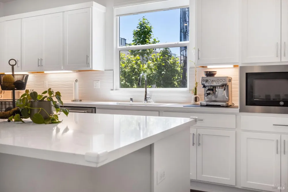 557 Valley Oaks Circle Novato, CA 94945