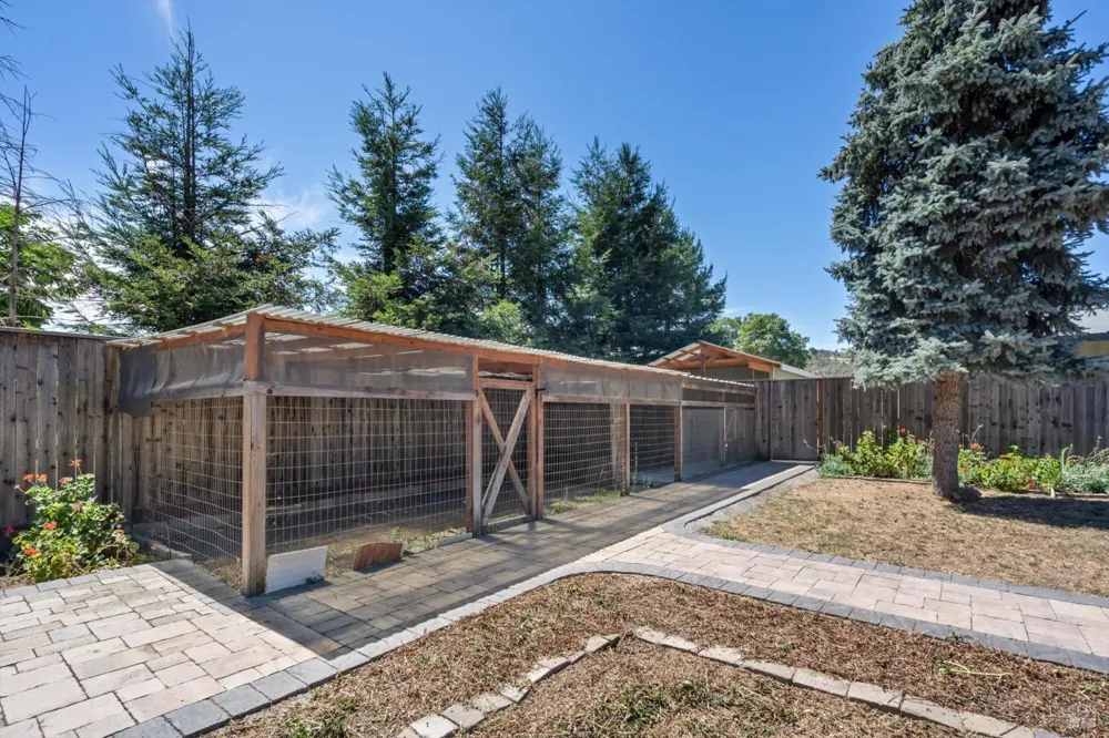 5833 Highway 12 Highway Santa Rosa, CA 95409