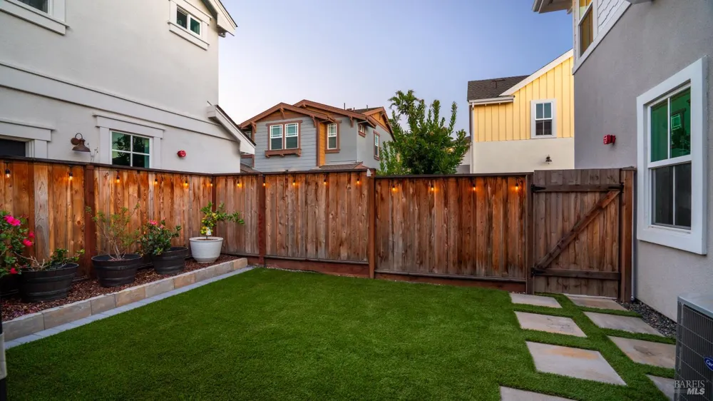 314 Caulfield Lane Petaluma, CA 94952