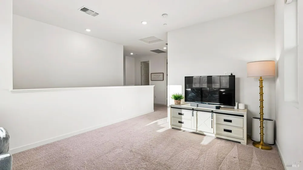 314 Caulfield Lane Petaluma, CA 94952