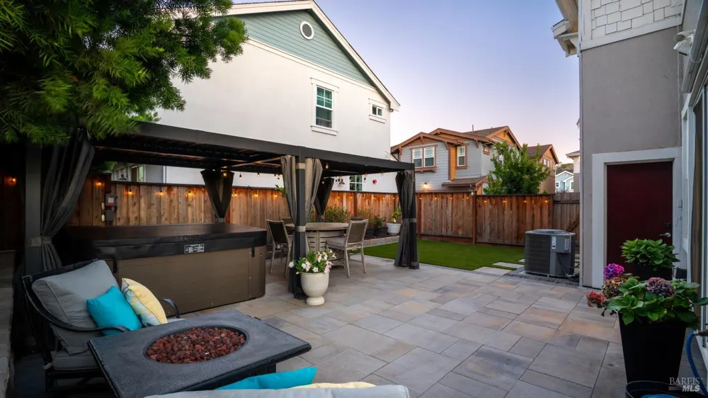 314 Caulfield Lane Petaluma, CA 94952