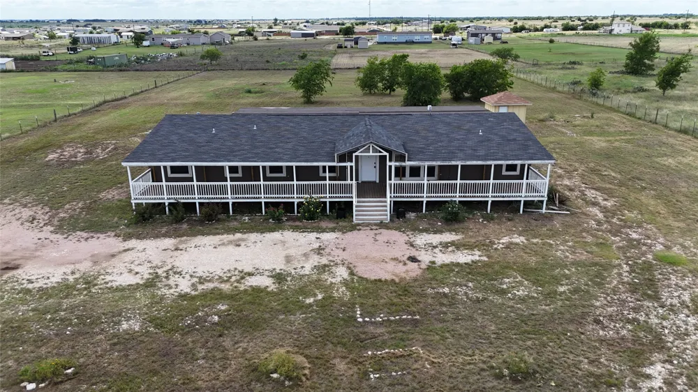 148 Sun View Road Bertram, TX 78605