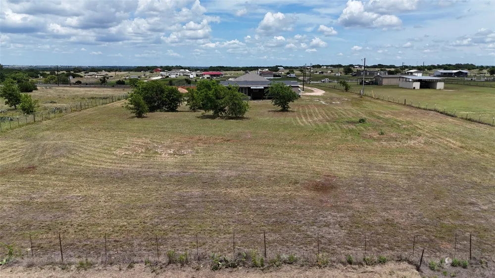 148 Sun View Road Bertram, TX 78605