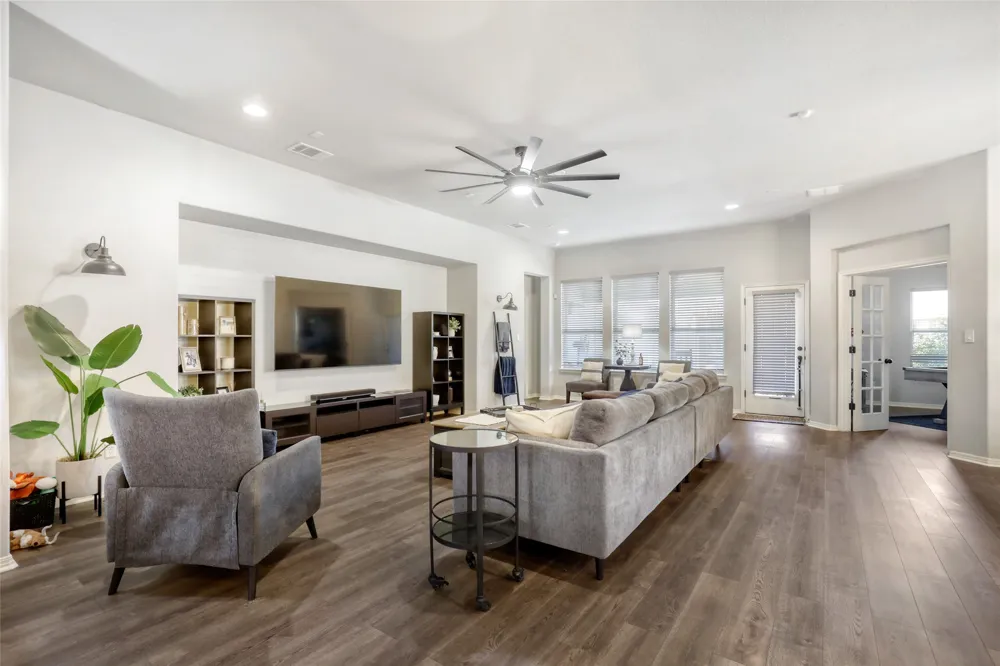 3832 Raven Caw Pass Pflugerville, TX 78660
