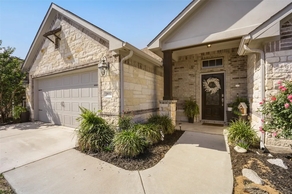 3832 Raven Caw Pass Pflugerville, TX 78660