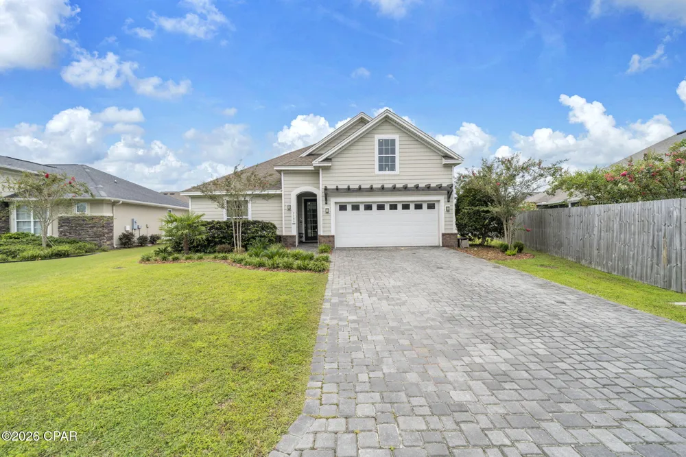 1186 Eisenhower Circle Lynn Haven, FL 32444