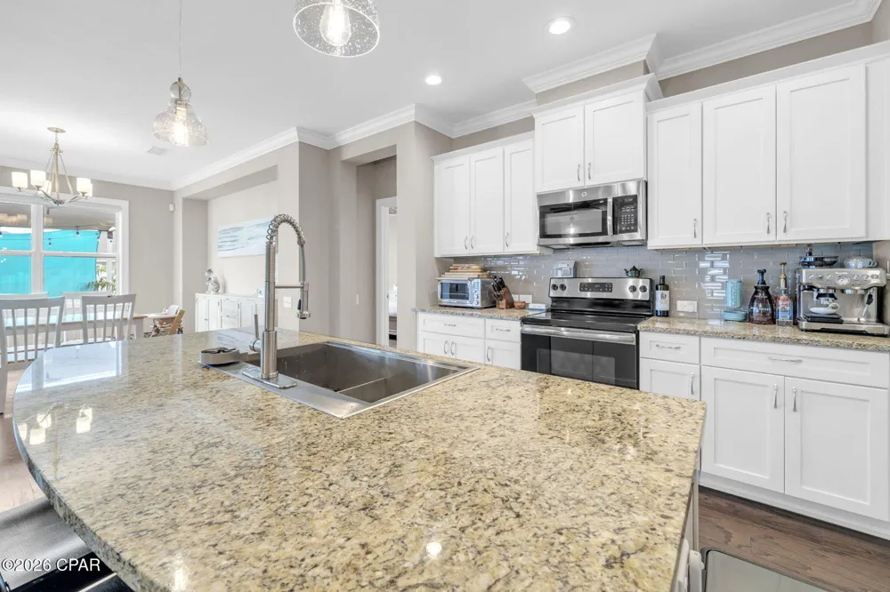 1186 Eisenhower Circle Lynn Haven, FL 32444