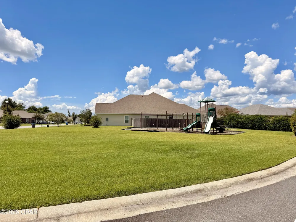 1186 Eisenhower Circle Lynn Haven, FL 32444