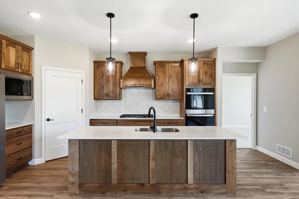 916 Kepler Avenue NE Hanover, MN 55341