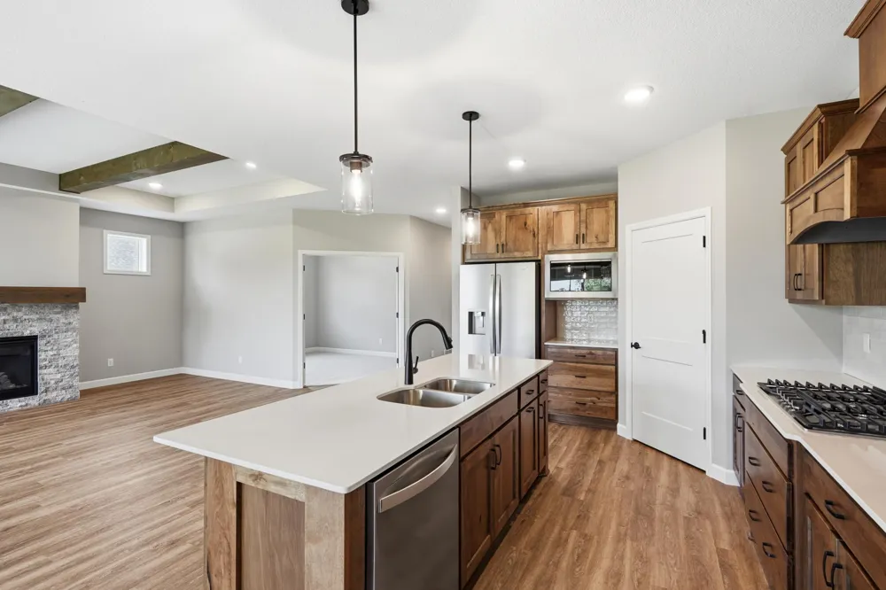 916 Kepler Avenue NE Hanover, MN 55341