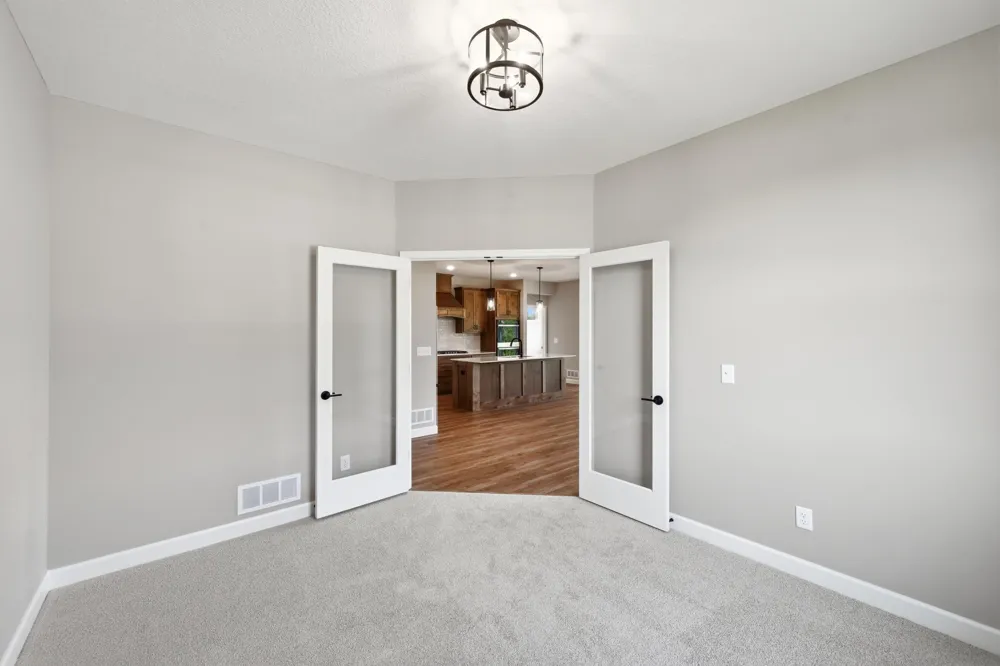 916 Kepler Avenue NE Hanover, MN 55341