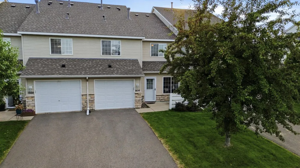 1654 Freedom Lane Waconia, MN 55387