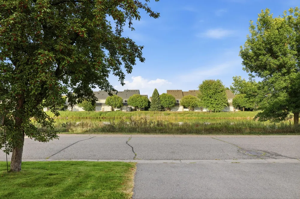 1654 Freedom Lane Waconia, MN 55387