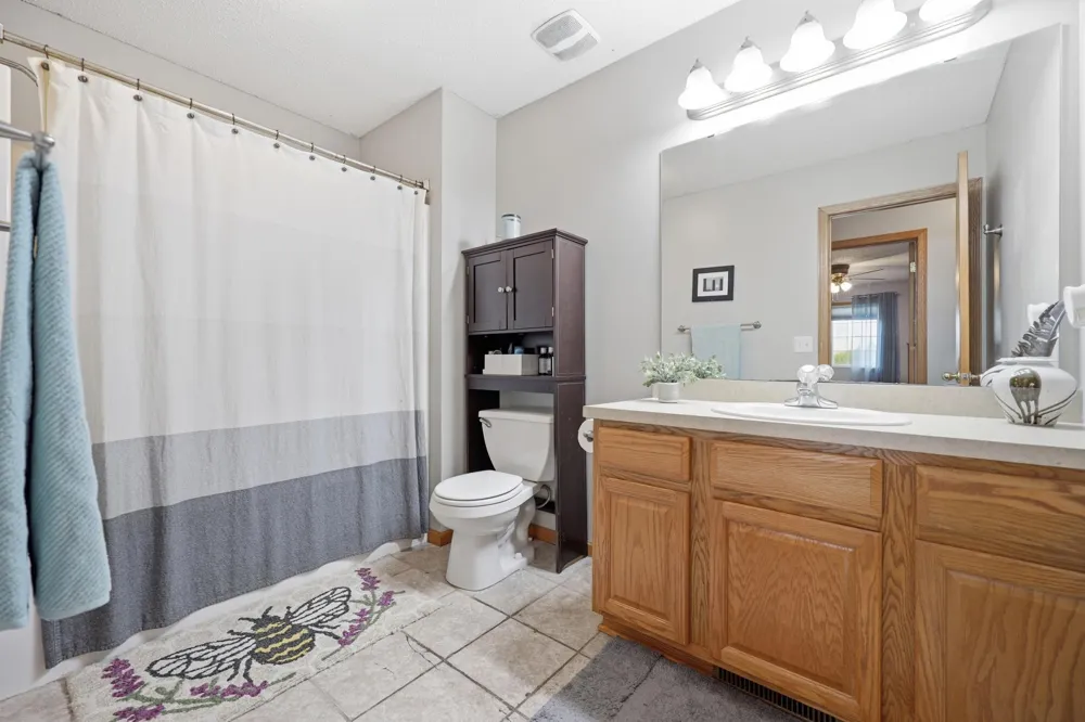 1654 Freedom Lane Waconia, MN 55387