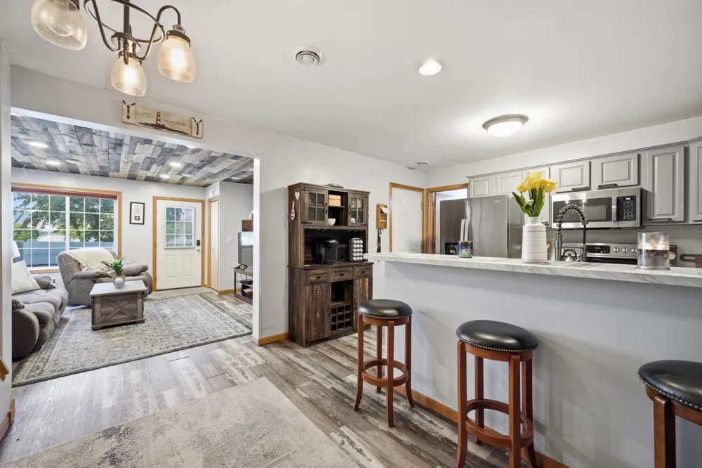 1654 Freedom Lane Waconia, MN 55387
